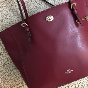 Red Coach Turnlock Tote Purse!